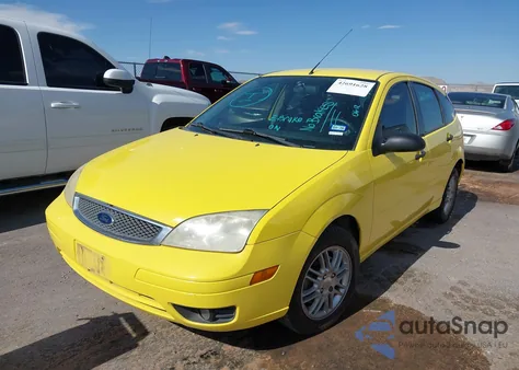 2005 Ford Focus Zx5 из США, поврежденный, VIN 3FAFP37NX5R125657